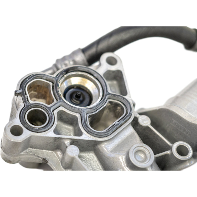30777914 Araba Motor Yağı Filtre Muhafazası S60 XC60 XC90