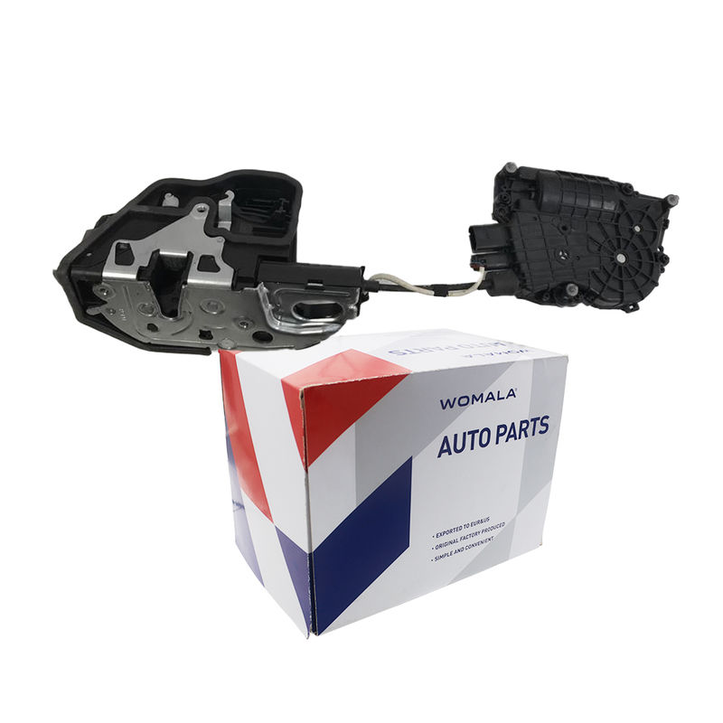 Macan 95B için ön sol yumuşak kapalı kapı kilitleyicisi 51215A36E17